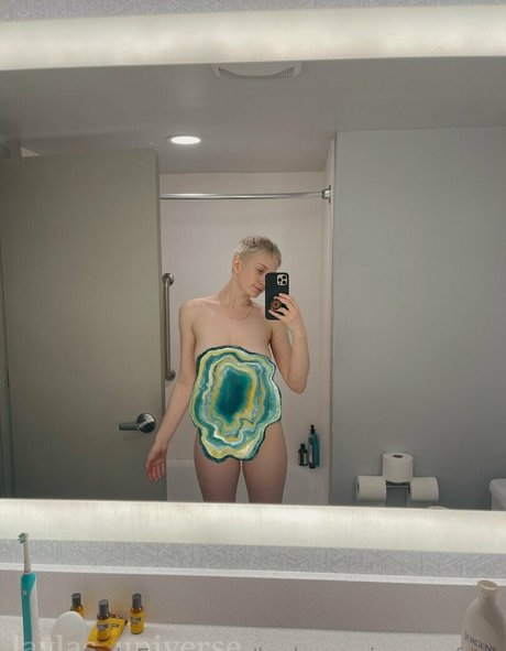 laylas universe free art modèle images