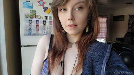 hellomeggo actrice de nus img