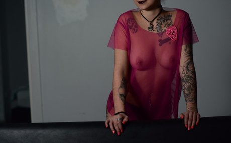 Yamur Imek star du sexe img