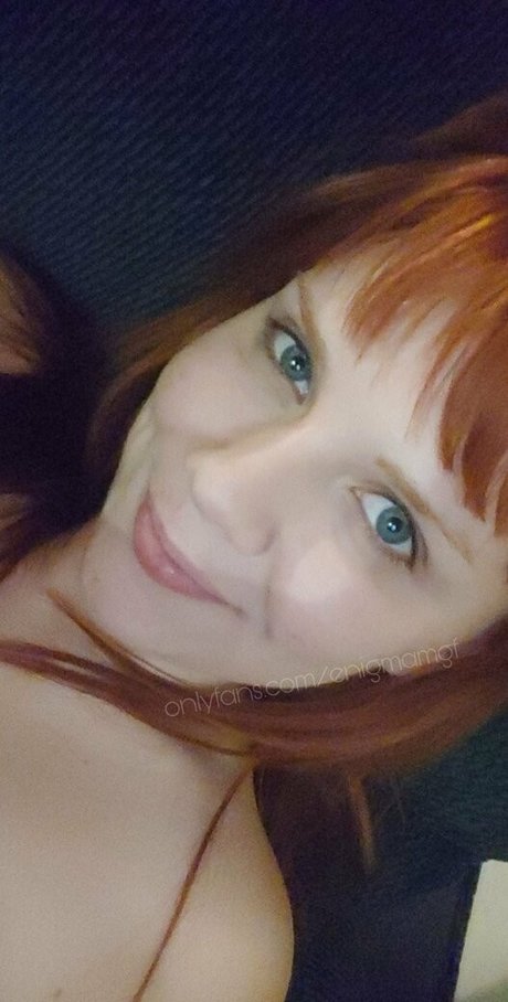 Enigmamgf modèle adulte photo