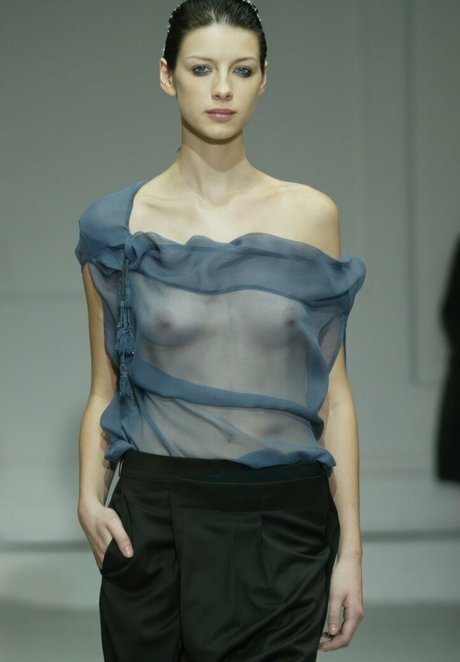 Caitriona Balfe modèle érotique collection