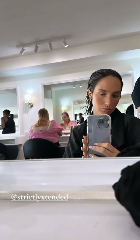 Maeva D Ascanio star du porno hd des photos