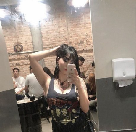 fans masculins asiatiques uniquement exclusif parfait photo