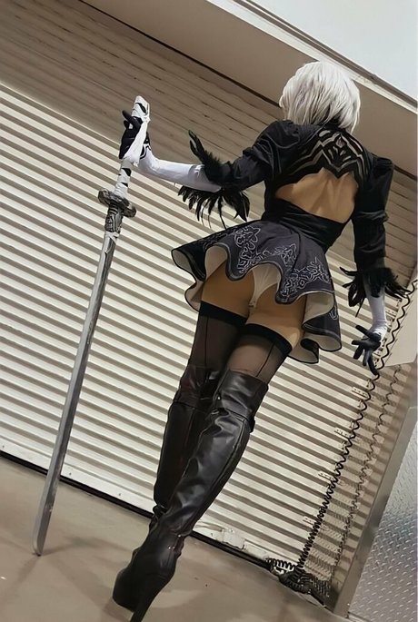 xbrinni actrice chaude photos