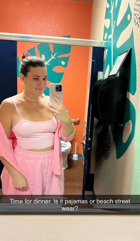 Milanka Bee Milanka bee star du porno gratuite archive