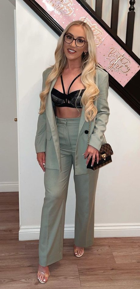 Brogan Small étoile de l'art img