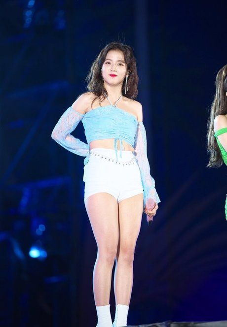 Jisoo actrice artistique photos