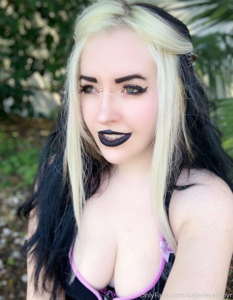 ValerieVampyr star pornographique image
