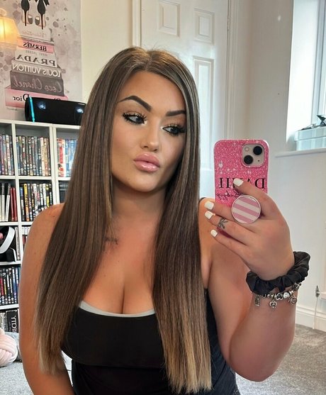 tinkonlyfansxo star érotique des photos