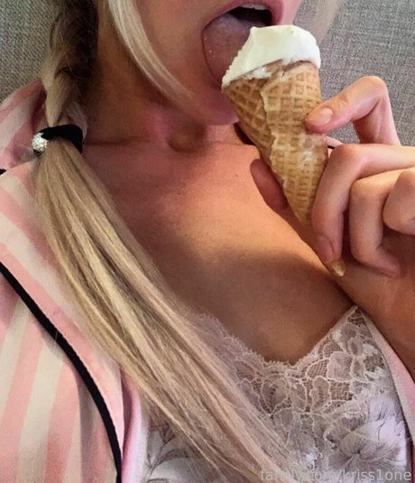 Krissone xxx star du porno des photos