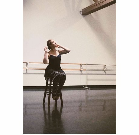 Teagan Croft actrice parfaite photos