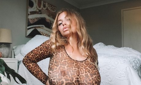 Madison Mclachlan star du porno gratuite image