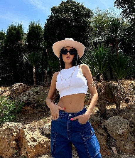 bronzage uniquementfans nu parfait photos