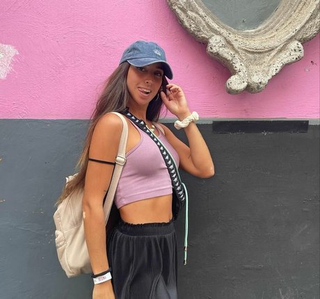 Bea Ortiz modèle magnifique collection