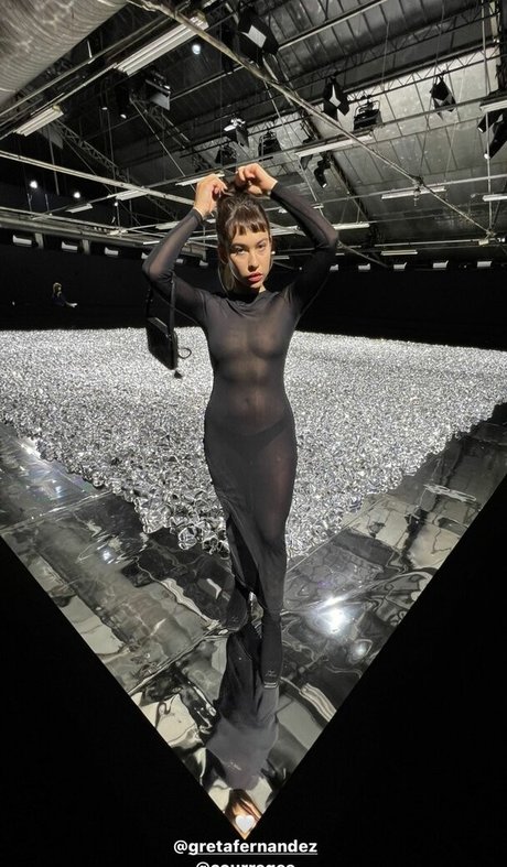 Greta Fernandez haut étoile img