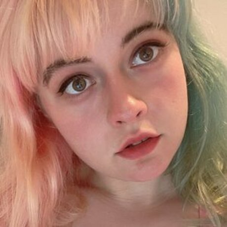 momocoloured actrice parfaite archive