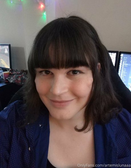 artemislunaaa actrice de nus collection