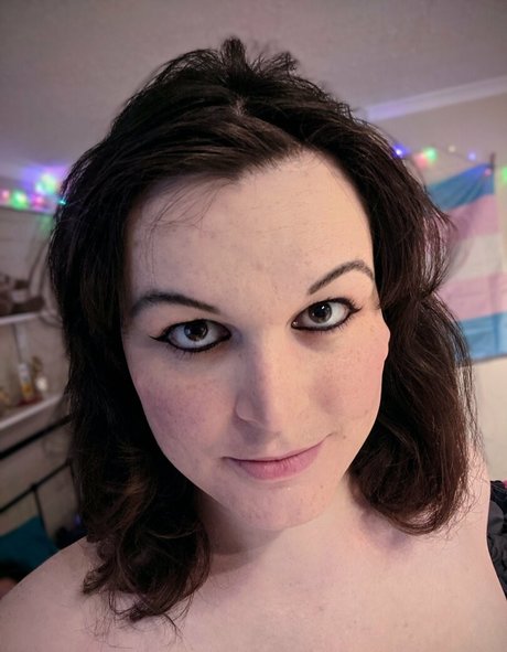 artemislunaaa actrice pornographique collection