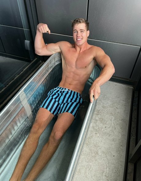 swolemattyy étoile adulte galeries