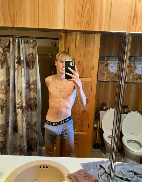 blondeboybradfree modèle de sexe collection