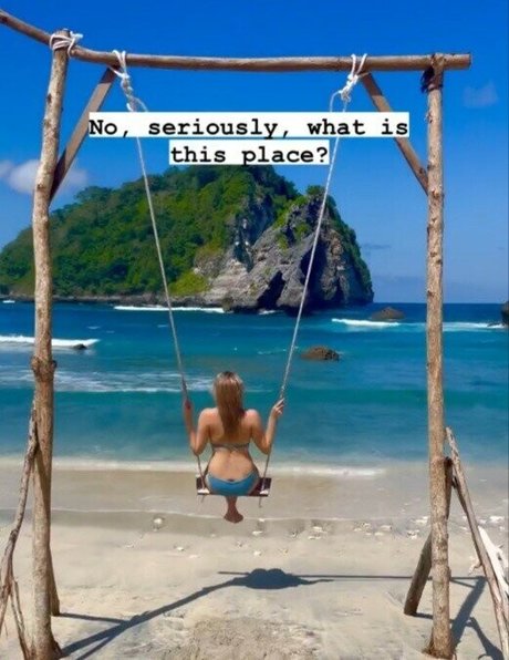 Buttcracks actrice exclusive photo