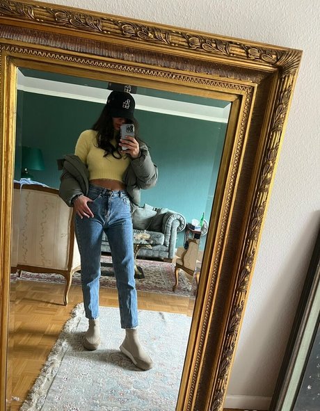 elena69eve vip star du porno sympa img