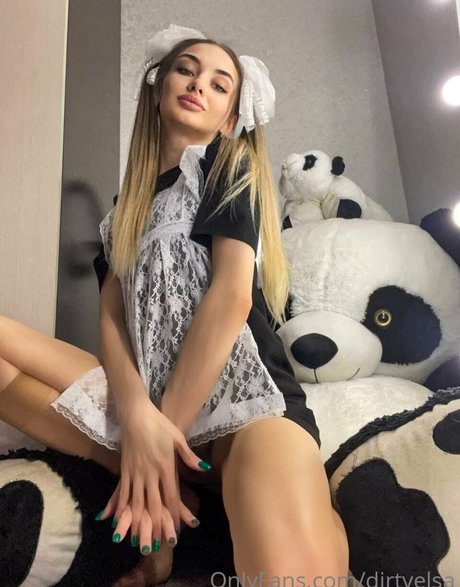 Dirtyelsa étoile exclusive image