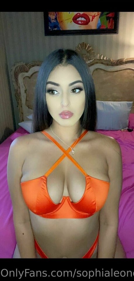 Sophialeonexo star du porno nue photos