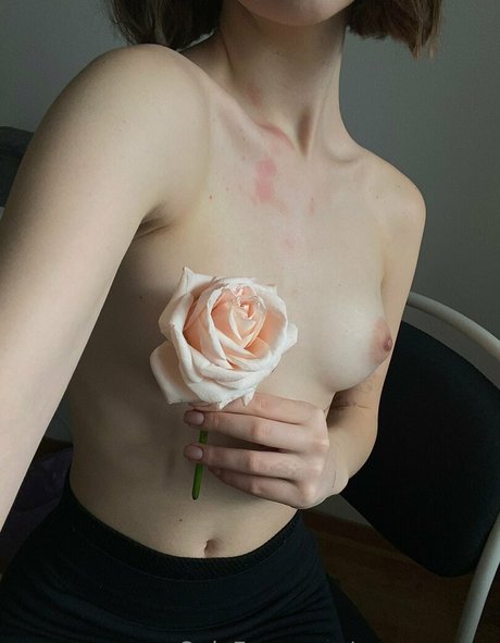 my name s étoile nue photos