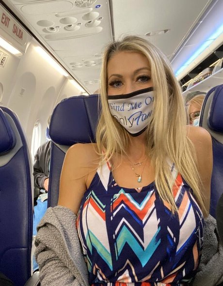 hollyhotwife star du porno gratuite photos