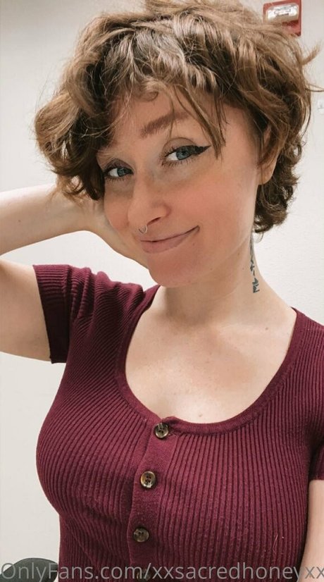 xxsacredhoneyxx star érotique collection