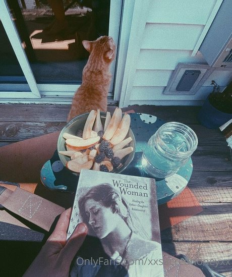 xxsacredhoneyxx étoile gratuite photo