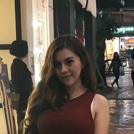 Renna Dyana étoile magnifique galeries