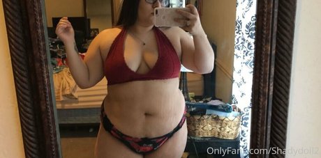 shadydoll2 modèle nu des photos