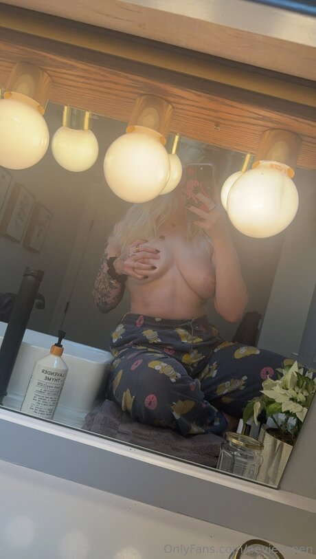 eevieaspen modèle pornographique images