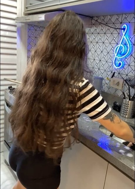 Diretora Muniz actrice érotique img