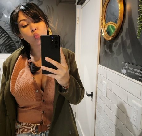 femboy à grosse bite onlyfans parfaite haute qualité collection