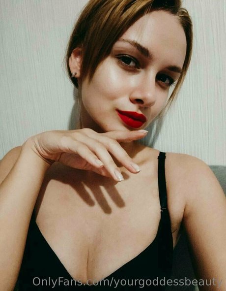 yourgoddessbeauty étoile nue images