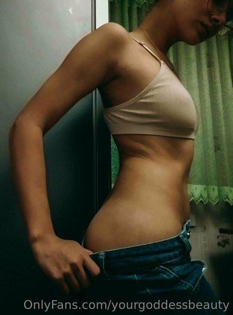 yourgoddessbeauty star érotique photo