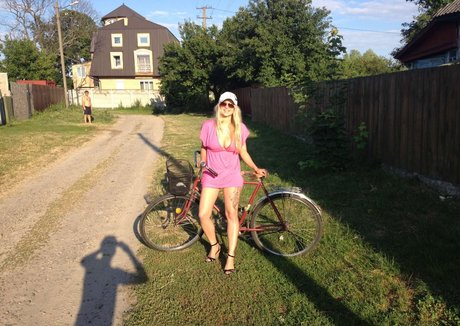 Polina Logunova modèle hd collection