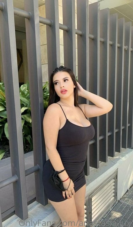 Anastasia lux étoile hd images