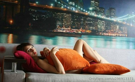 moniiikaaaa star du porno gratuit archive