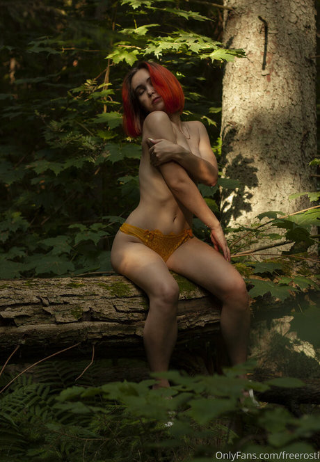 freerosti modèle magnifique photo