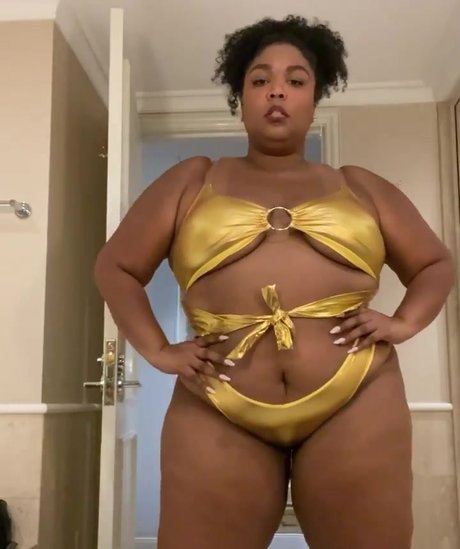 Lizzo star du porno chaude image