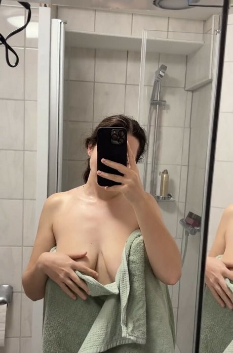 nu dété onlyfans sympa érotique image