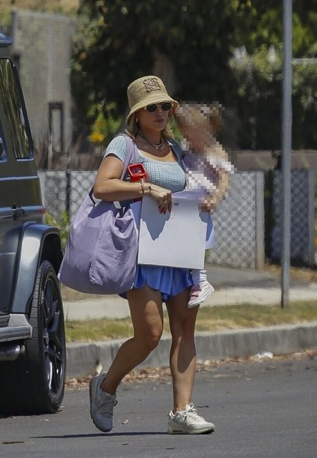 milf blonde aux courbes onlyfans top exclusif galerie