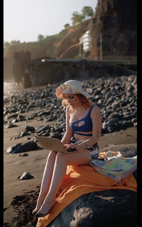 AnniTheDuck haut de star du porno archive