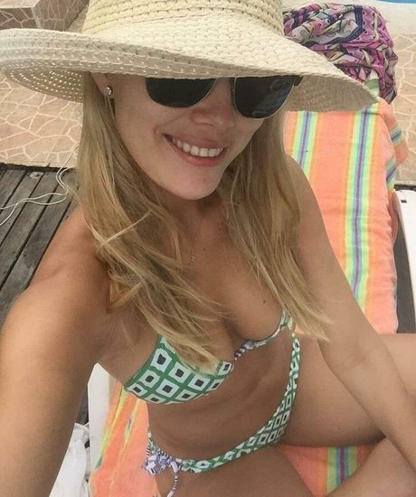 Katheryn Winnick beau modèle image