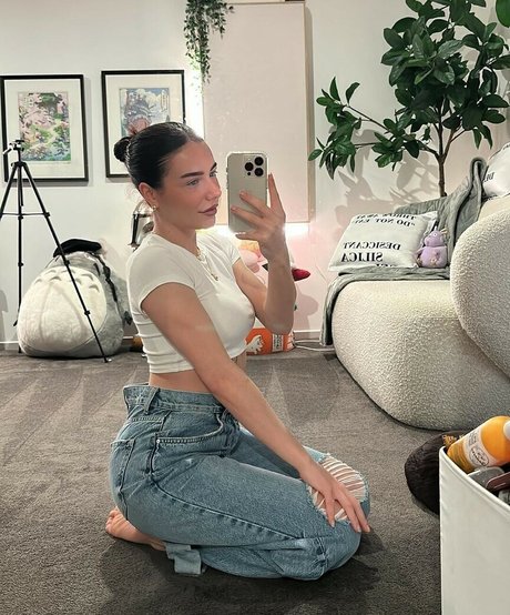 Paladinamber actrice nue archive