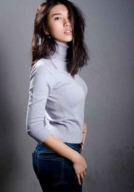 Fionaylin modèle chaud img